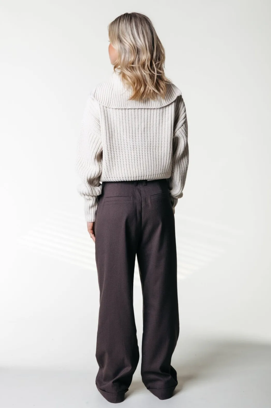 Hot Colourful Rebel Rus Straight Pants | Dark brown Darkbrown